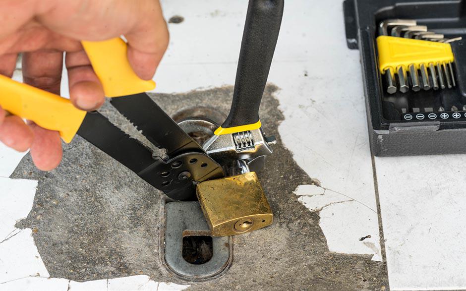 l'artisan professionnel serrure porte blindee Claye-Souilly